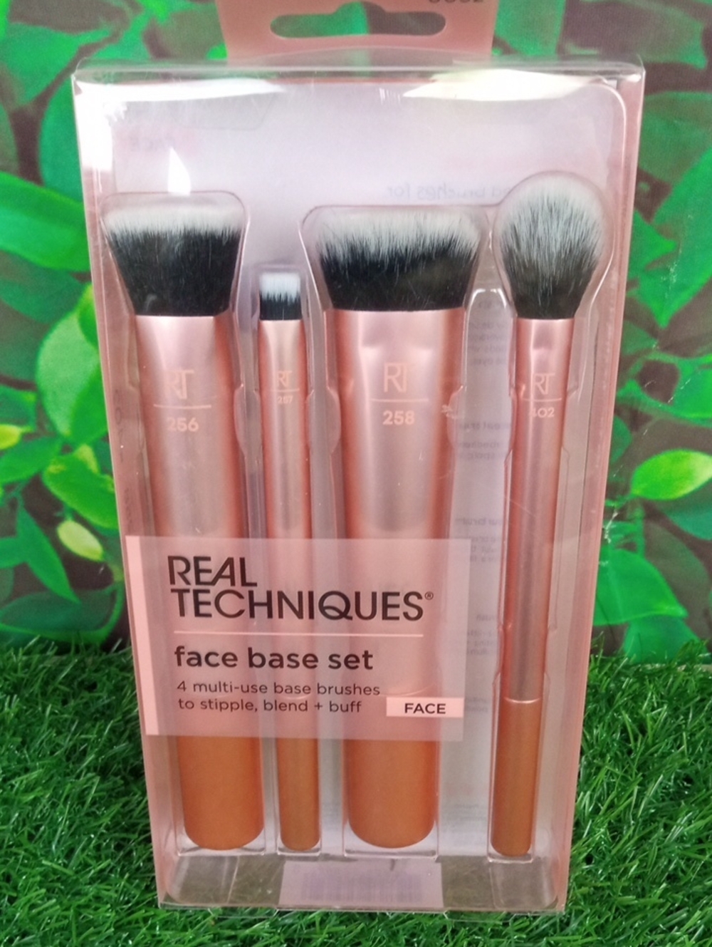 🛍️🍒 Real Techniques Face Base Brush Set - Rose Gold